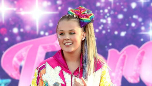 Jojo Siwa Slams Nickelodeon For Treating Her As A Brand Does This Seem Fair Hush Hush