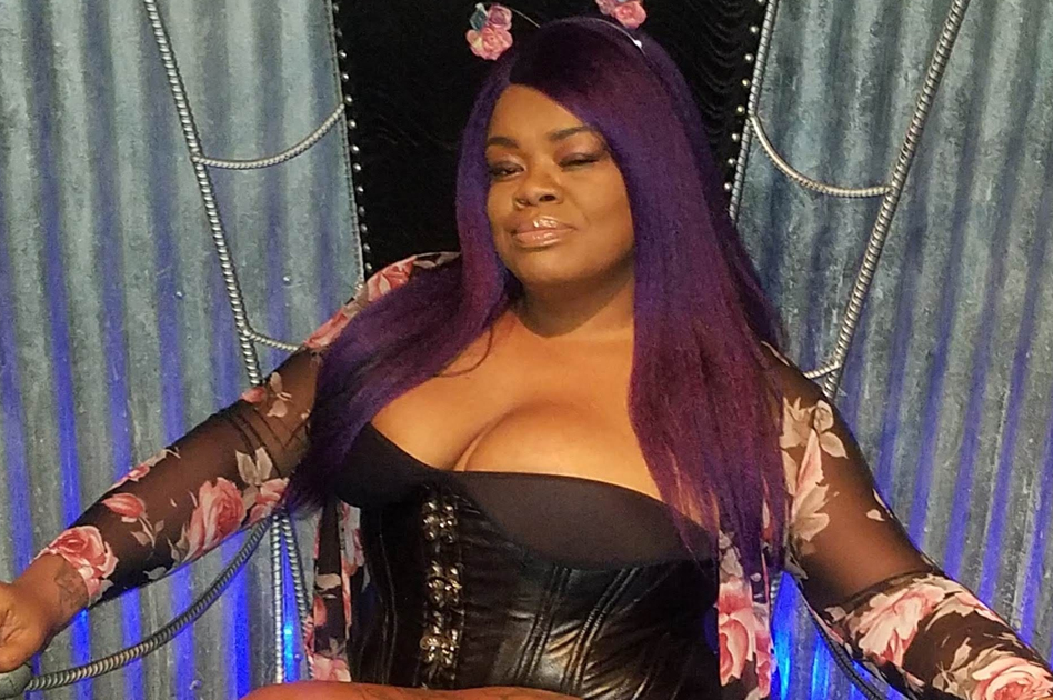 Mistress Mia Darque Talks Kink on WHOREible Decisions
